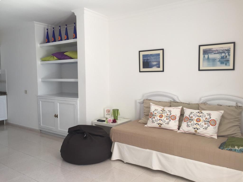 Apartamentos Flamboyant Adults Only Puerto del Carmen  Kamer foto